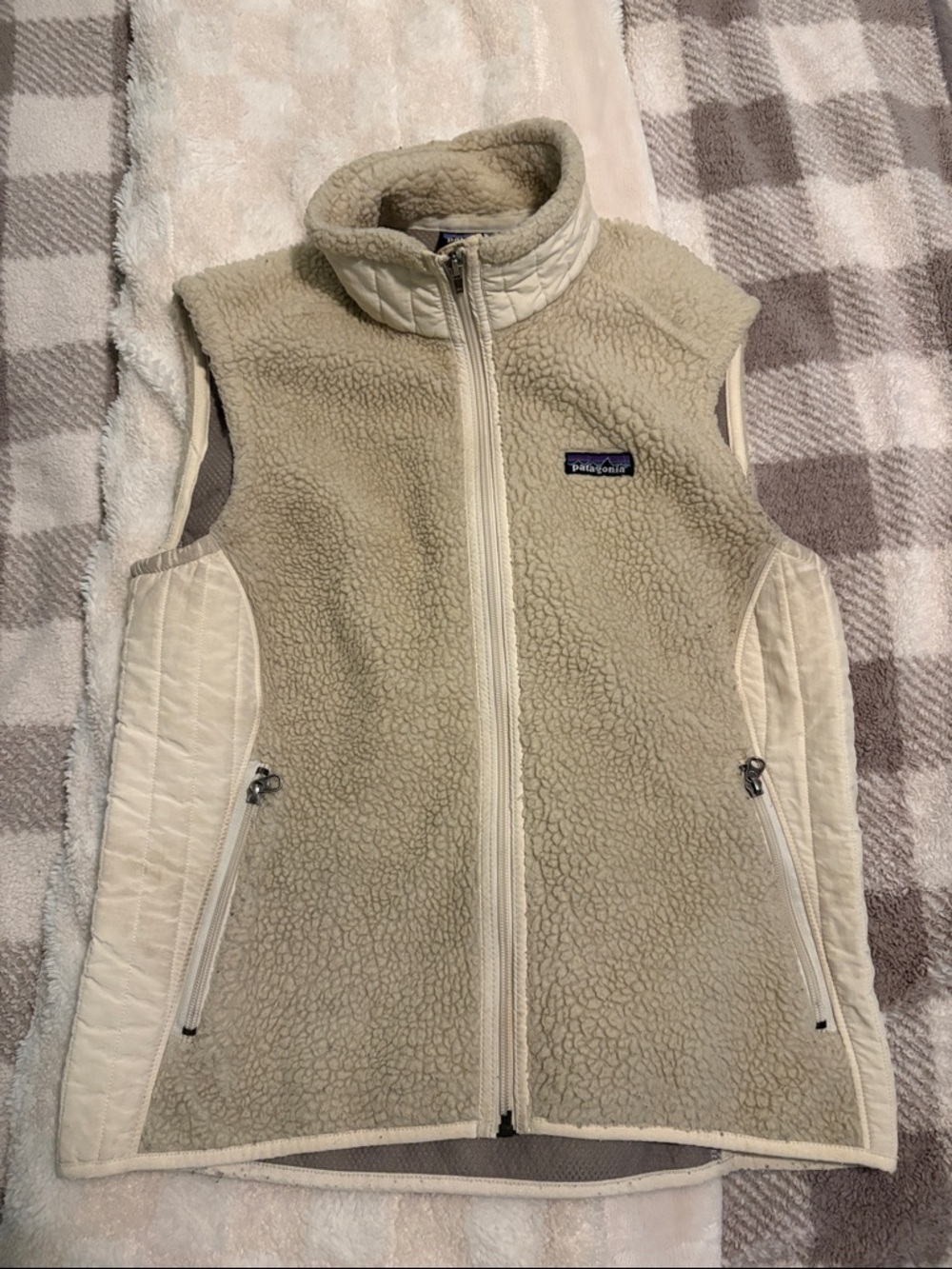 Patagonia Cream Sherpa Fleece Vest - Women's